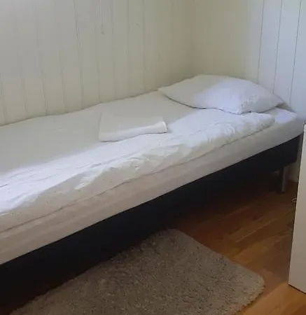 Blue House Brevik Pensión